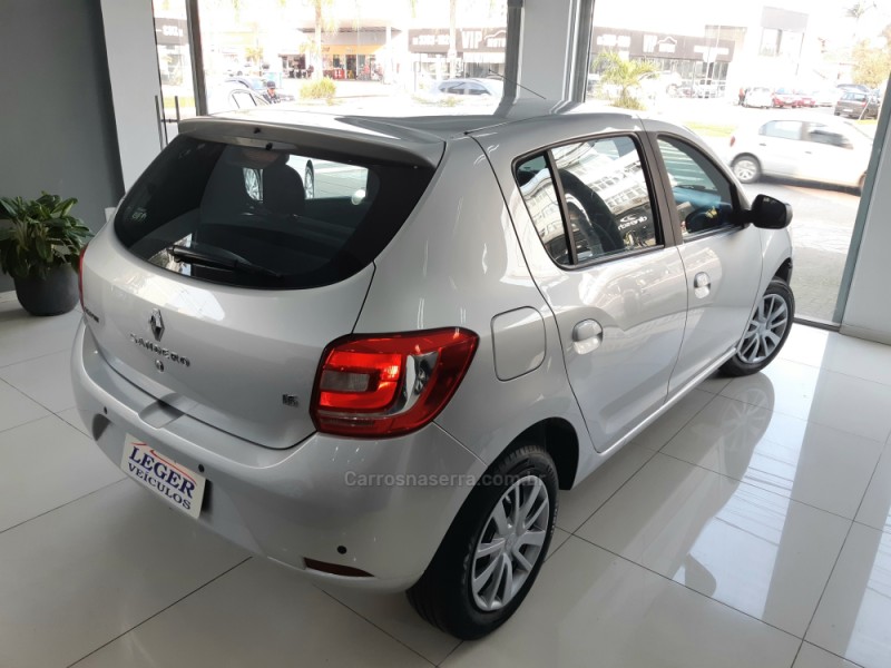 SANDERO 1.6 EXPRESSION 16V FLEX 4P MANUAL - 2019 - SãO LEOPOLDO