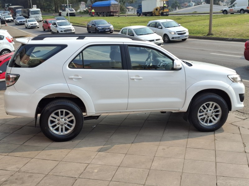 HILUX SW4 2.7 SR 4X2 16V FLEX 4P MANUAL - 2013 - FARROUPILHA