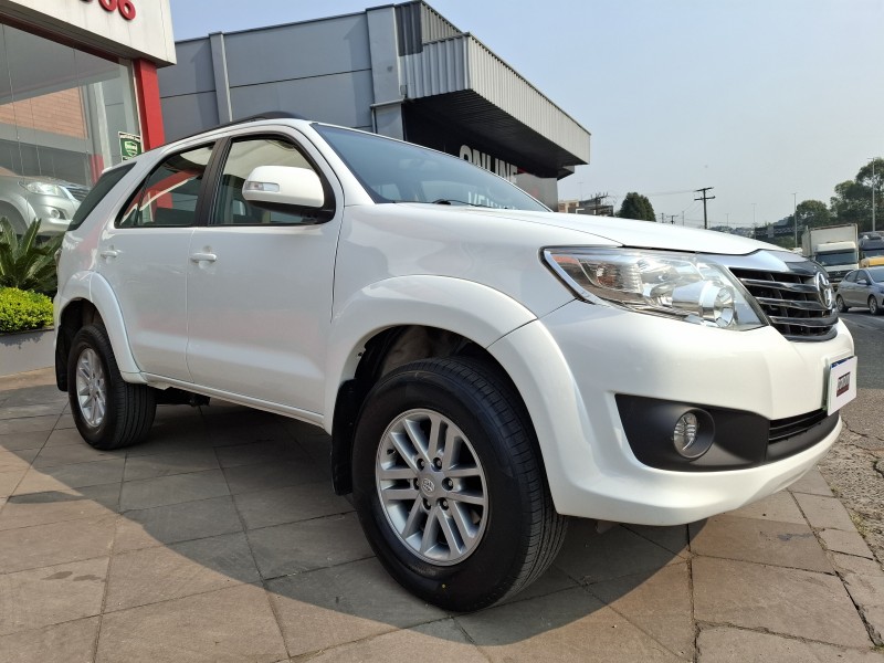 HILUX SW4 2.7 SR 4X2 16V FLEX 4P MANUAL - 2013 - FARROUPILHA