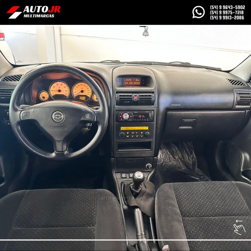 ASTRA 2.0 MPFI ADVANTAGE 8V FLEX 4P MANUAL - 2011 - VACARIA