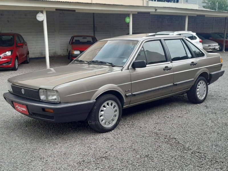 SANTANA 2.0 GLS 8V GASOLINA 4P MANUAL - 1990 - CAXIAS DO SUL