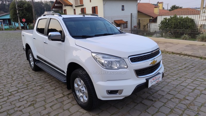 S10 2.8 LTZ 4X4 CD TURBO DIESEL 4P AUTOMÁTICO - 2013 - BENTO GONçALVES