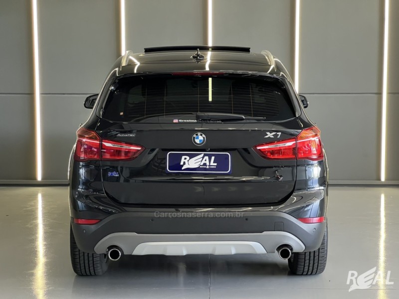 X1 2.0 16V TURBO ACTIVEFLEX SDRIVE20I 4P AUTOMÁTICO - 2017 - SAPIRANGA