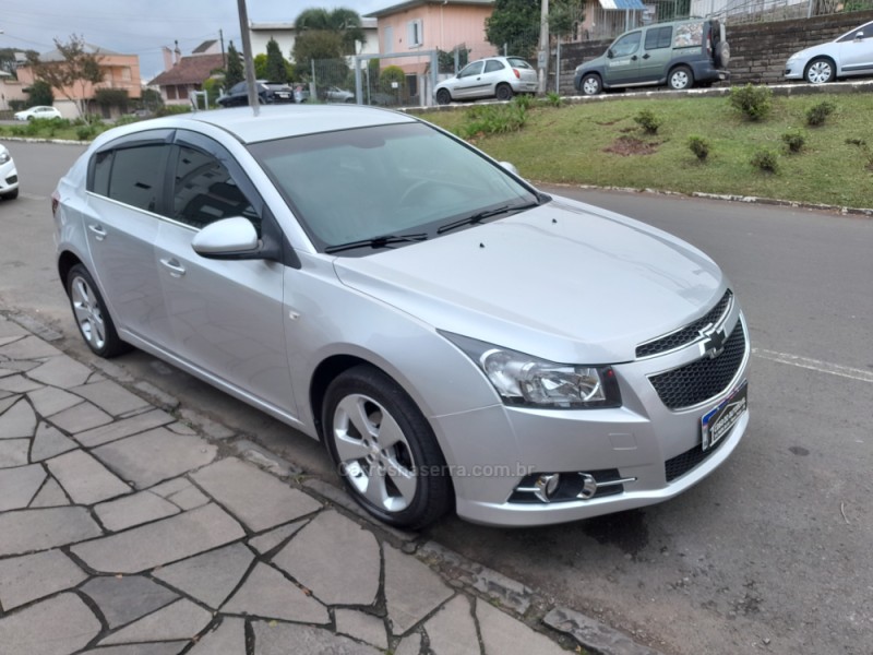 CRUZE 1.8 LT 16V FLEX 4P AUTOMÁTICO - 2014 - NOVA PRATA