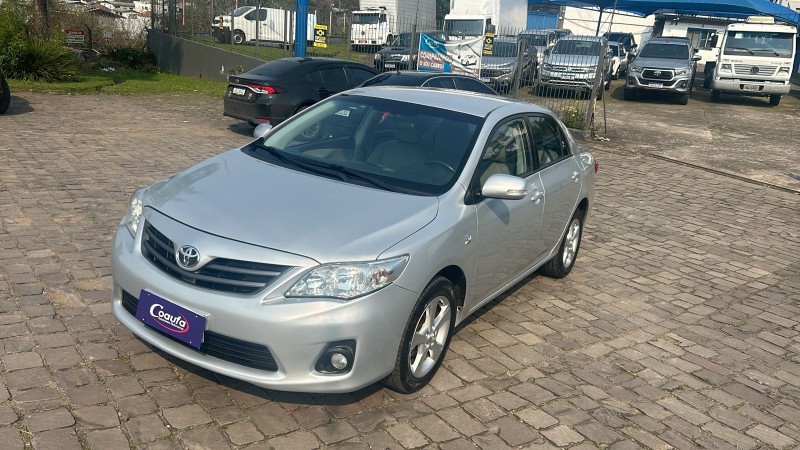 COROLLA 2.0 XEI 16V FLEX 4P AUTOMÁTICO - 2013 - FARROUPILHA