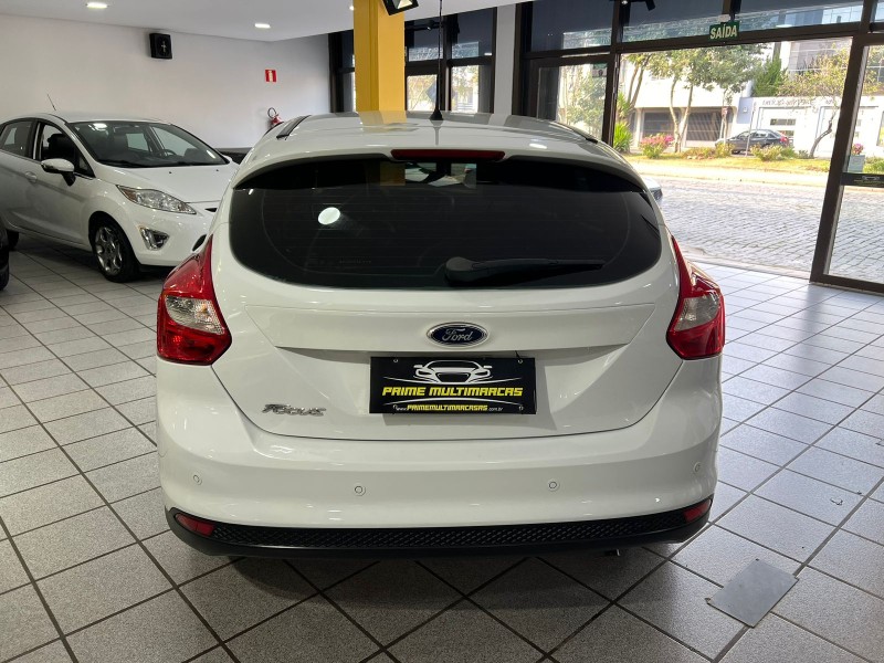 FOCUS 1.6 SE 16V FLEX 4P MANUAL - 2015 - CAXIAS DO SUL