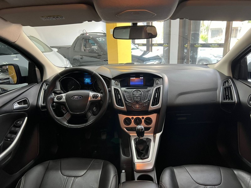 FOCUS 1.6 SE 16V FLEX 4P MANUAL - 2015 - CAXIAS DO SUL