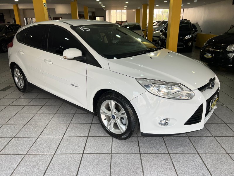 FOCUS 1.6 SE 16V FLEX 4P MANUAL - 2015 - CAXIAS DO SUL