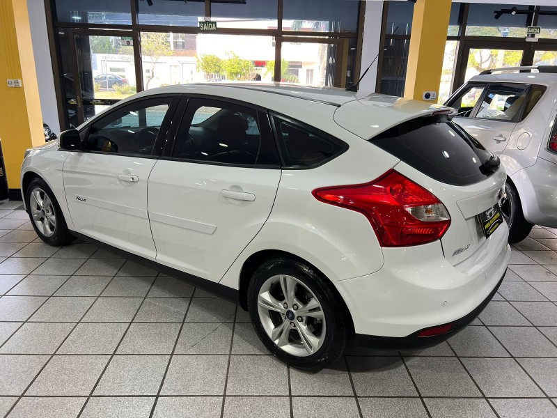 FOCUS 1.6 SE 16V FLEX 4P MANUAL - 2015 - CAXIAS DO SUL