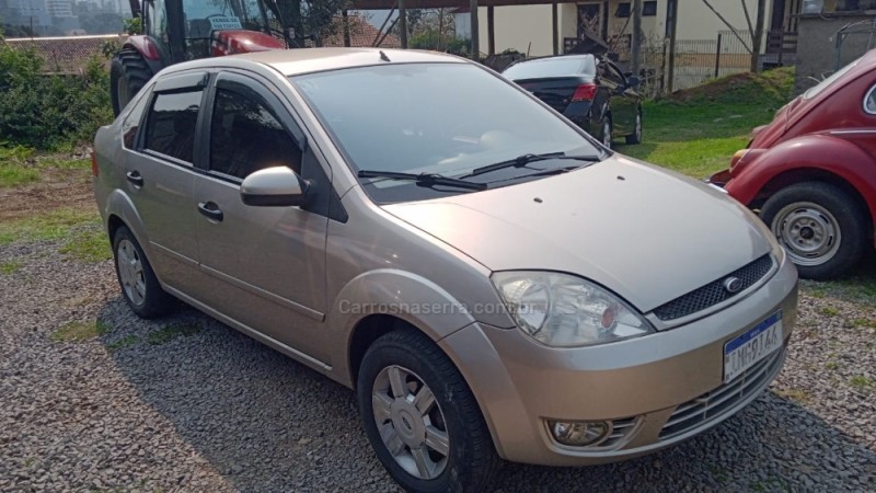 FIESTA 1.6 MPI CLASS 8V GASOLINA 4P MANUAL - 2005 - CAXIAS DO SUL