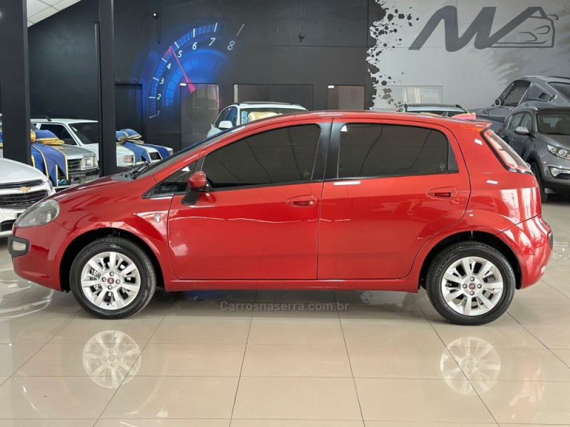 PUNTO 1.4 ATTRACTIVE ITALIA 8V FLEX 4P MANUAL - 2016 - ESTâNCIA VELHA