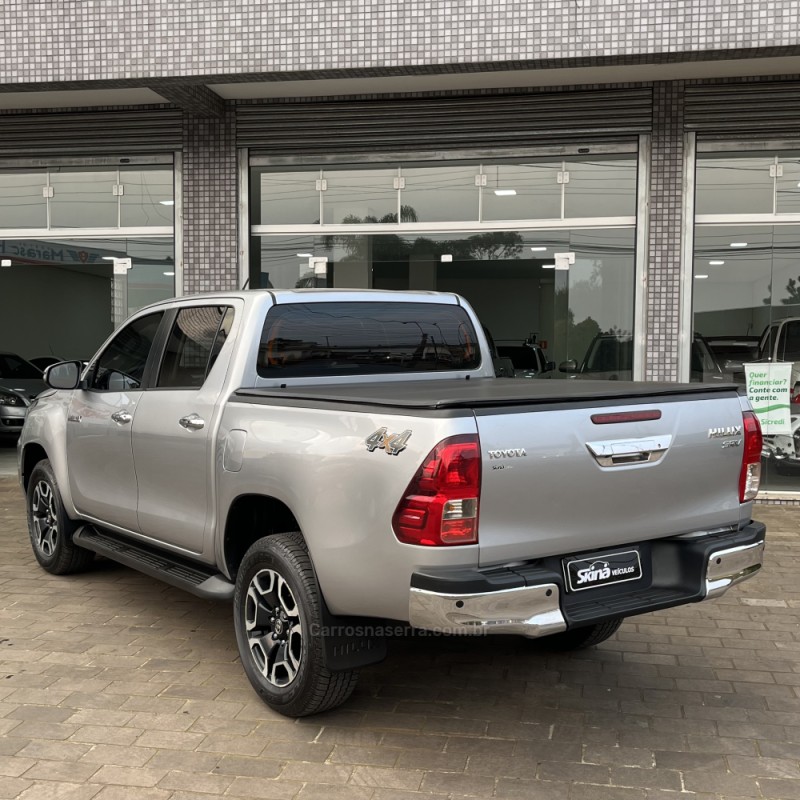 HILUX 2.8 SRV 4X4 CD 16V DIESEL 4P AUTOMÁTICO - 2022 - VACARIA