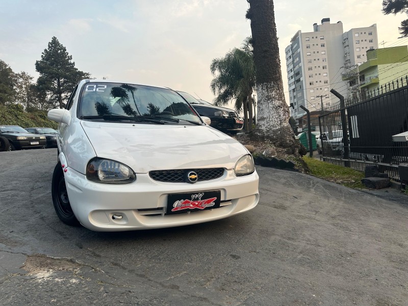 CORSA 1.0 MPFI MILENIUM 8V GASOLINA 4P MANUAL - 2002 - CAXIAS DO SUL