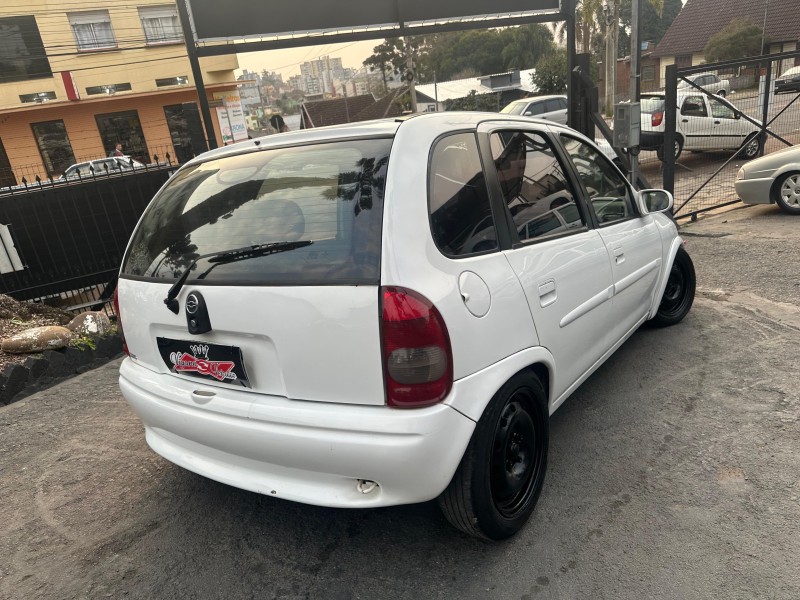 CORSA 1.0 MPFI MILENIUM 8V GASOLINA 4P MANUAL - 2002 - CAXIAS DO SUL