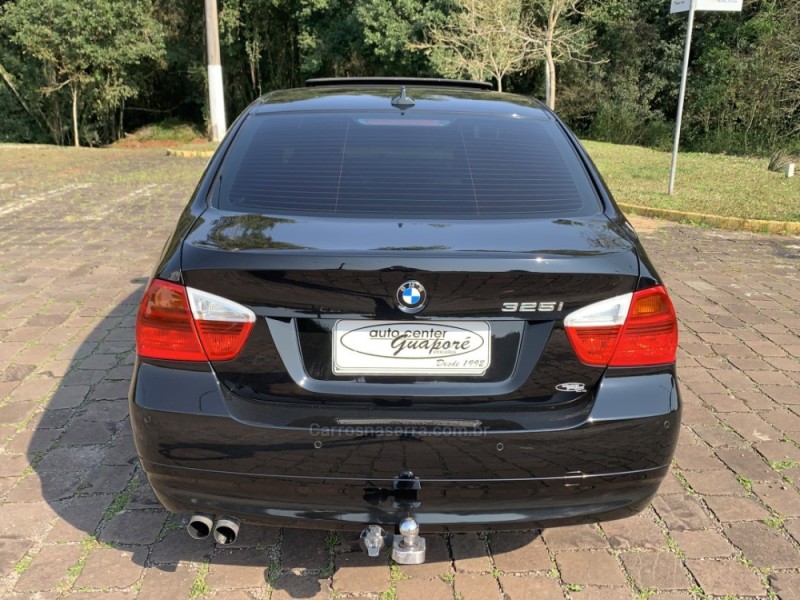 325I 2.5 SEDAN 24V GASOLINA 4P AUTOMÁTICO - 2006 - GUAPORé