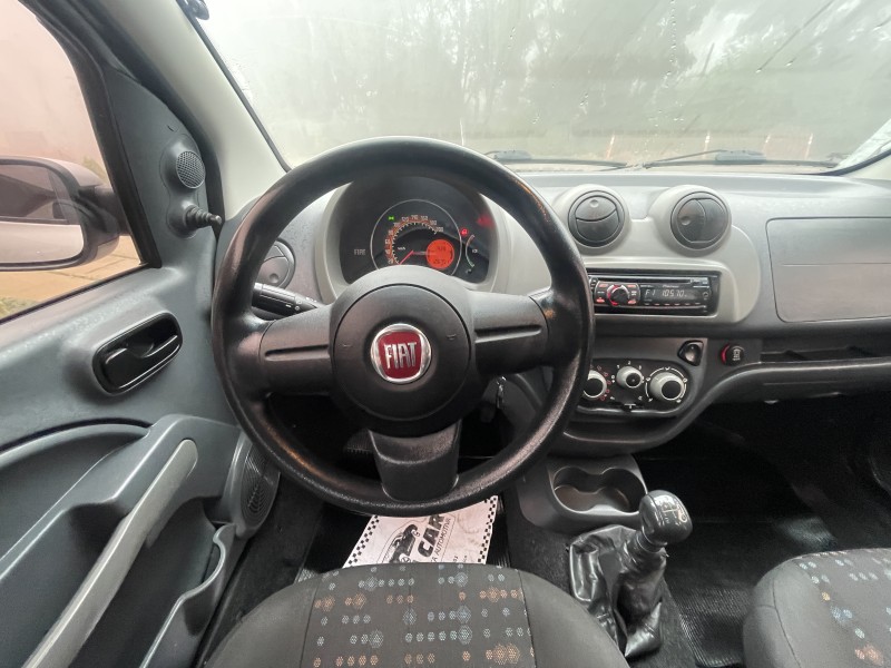 UNO 1.0 EVO VIVACE 8V FLEX 4P MANUAL - 2015 - NOVA PETRóPOLIS