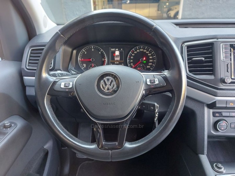 AMAROK 3.0 V6 TDI HIGHLINE CD DIESEL 4MOTION AUTOMÁTICO - 2019 - NOVO HAMBURGO