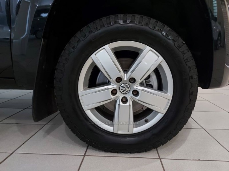 AMAROK 3.0 V6 TDI HIGHLINE CD DIESEL 4MOTION AUTOMÁTICO - 2019 - NOVO HAMBURGO