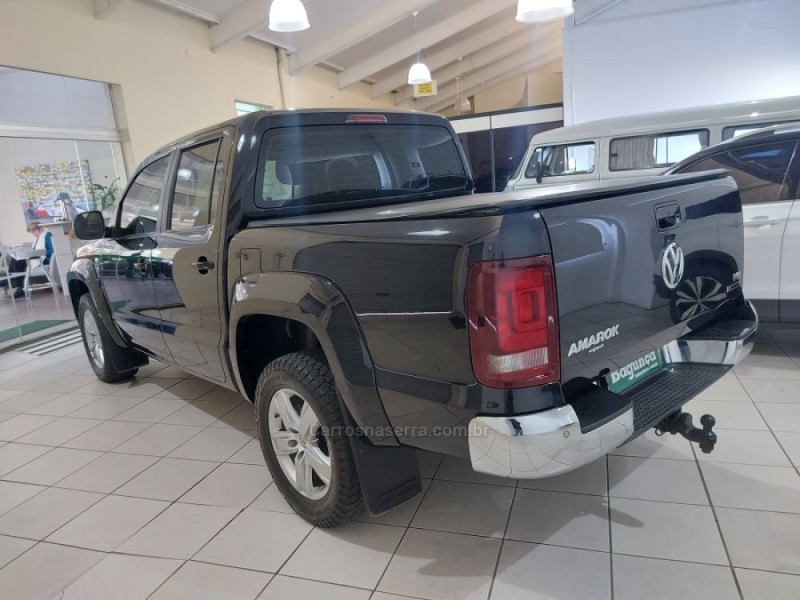 AMAROK 3.0 V6 TDI HIGHLINE CD DIESEL 4MOTION AUTOMÁTICO - 2019 - NOVO HAMBURGO