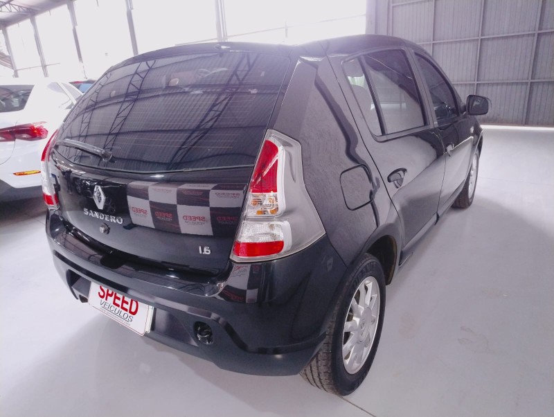 SANDERO 1.6 PRIVILÉGE 8V FLEX 4P MANUAL - 2014 - SãO SEBASTIãO DO CAí