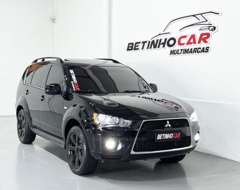 OUTLANDER 3.0 GT 4X4 V6 24V GASOLINA 4P AUTOMÁTICO - 2012 - ESTâNCIA VELHA