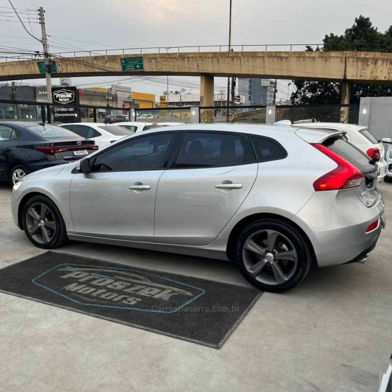 V40 2.0 T4 MOMENTUM GASOLINA 4P AUTOMÁTICO - 2017 - CANOAS