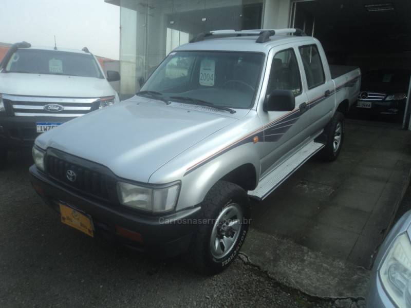 hilux 3.0 dx 4x4 cd 16v diesel 4p manual 2004 farroupilha