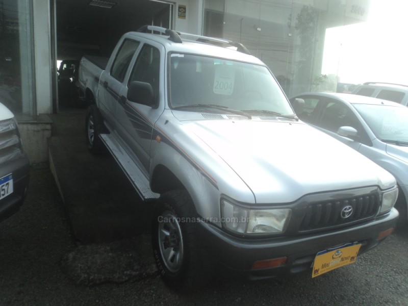 HILUX 3.0 DX 4X4 CD 16V DIESEL 4P MANUAL - 2004 - FARROUPILHA