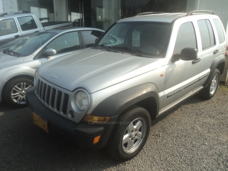 CHEROKEE 3.7 SPORT 4X4 V6 12V GASOLINA 4P AUTOMÁTICO - 2007 - FARROUPILHA