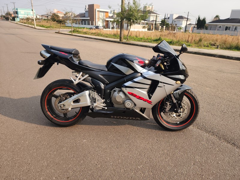 CBR 600RR  - 2006 - BENTO GONçALVES