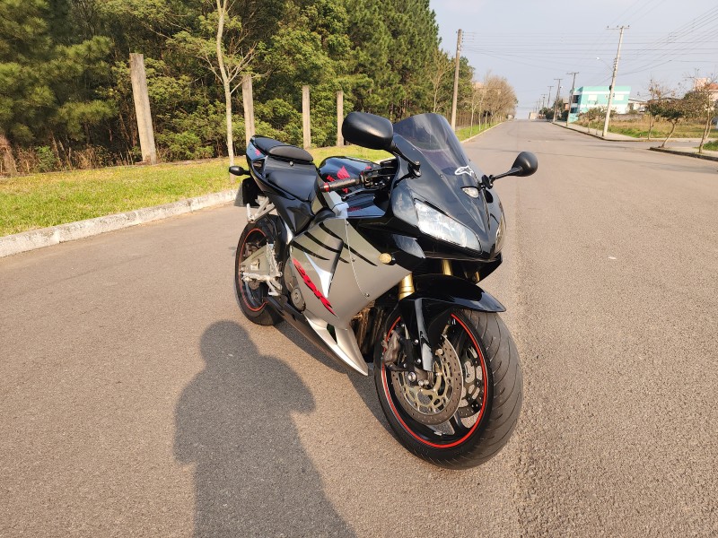 CBR 600RR  - 2006 - BENTO GONçALVES