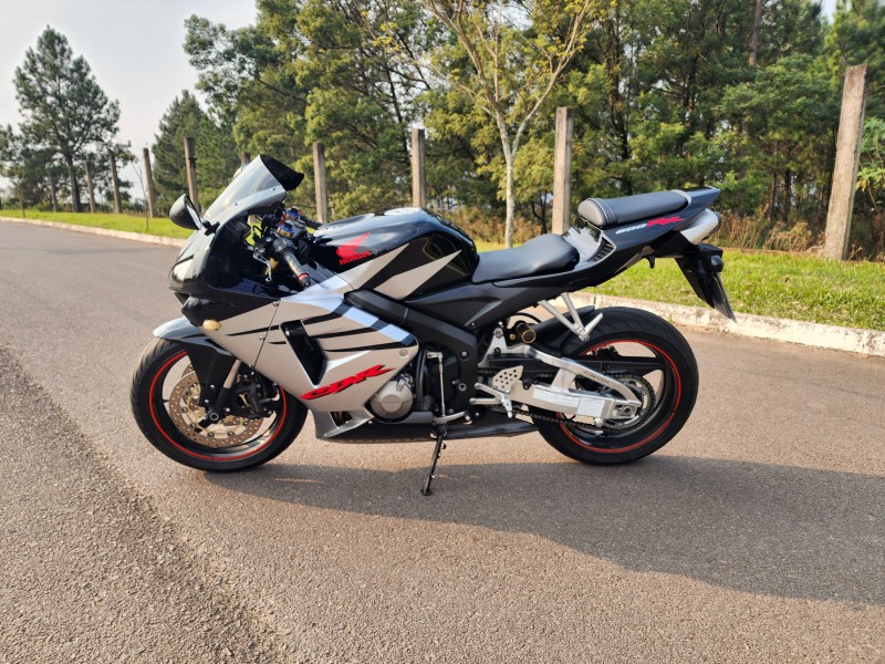 CBR 600RR  - 2006 - BENTO GONçALVES