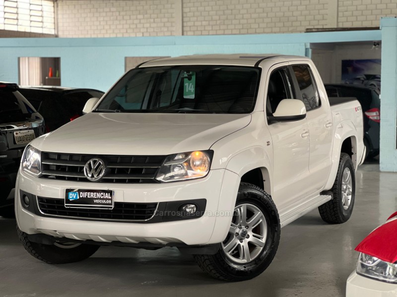 AMAROK 2.0 TRENDLINE 4X4 CD 16V TURBO INTERCOOLER DIESEL 4P MANUAL - 2014 - CAXIAS DO SUL