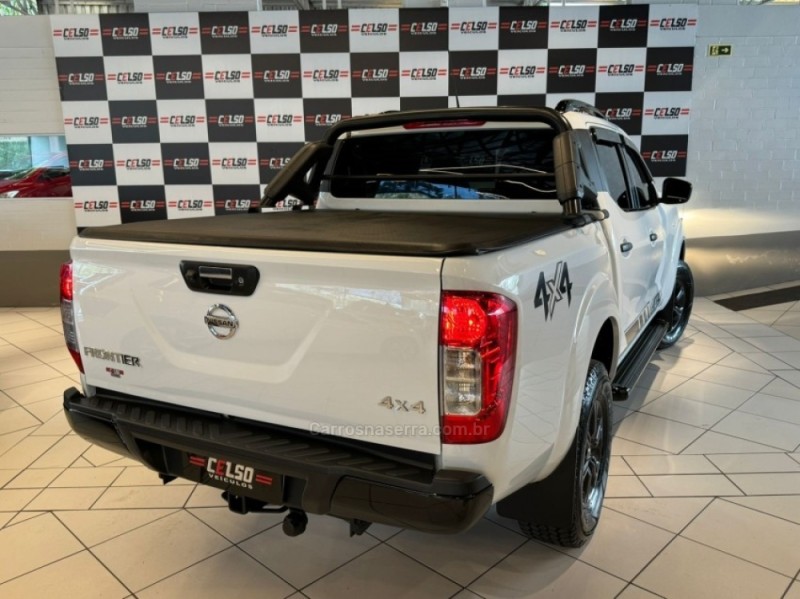 FRONTIER 2.3 ATTACK 4X4 CD BI-TURBO DIESEL 4P AUTOMÁTICO - 2021 - DOIS IRMãOS