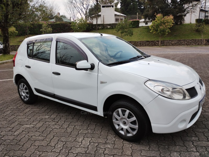 SANDERO 1.0 EXPRESSION 16V FLEX 4P MANUAL - 2011 - CAXIAS DO SUL