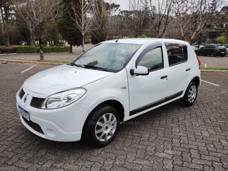 SANDERO 1.0 EXPRESSION 16V FLEX 4P MANUAL - 2011 - CAXIAS DO SUL