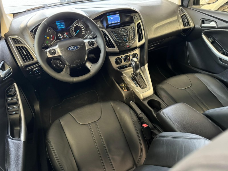 FOCUS 1.6 SE 16V FLEX 4P AUTOMÁTICO - 2015 - CAXIAS DO SUL