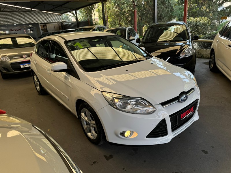 FOCUS 1.6 SE 16V FLEX 4P AUTOMÁTICO - 2015 - CAXIAS DO SUL