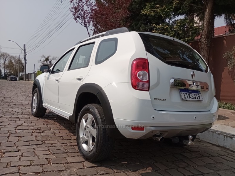 DUSTER 1.6 DYNAMIQUE 4X2 16V FLEX 4P MANUAL - 2013 - BENTO GONçALVES