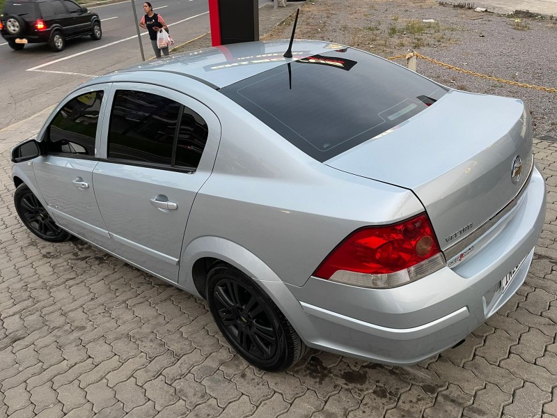 VECTRA 2.0 MPFI EXPRESSION 8V 140CV FLEX 4P MANUAL - 2007 - CAXIAS DO SUL