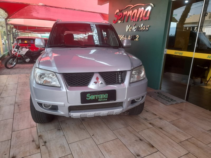 PAJERO TR4 2.0 4X4 16V 131CV GASOLINA 4P AUTOMÁTICO - 2011 - DOIS IRMãOS