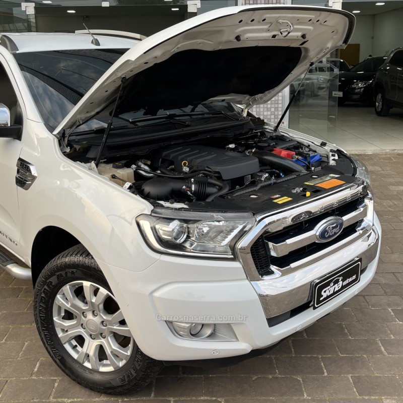 RANGER 3.2 LIMITED 4X4 CD 20V DIESEL 4P AUTOMÁTICO - 2017 - VACARIA