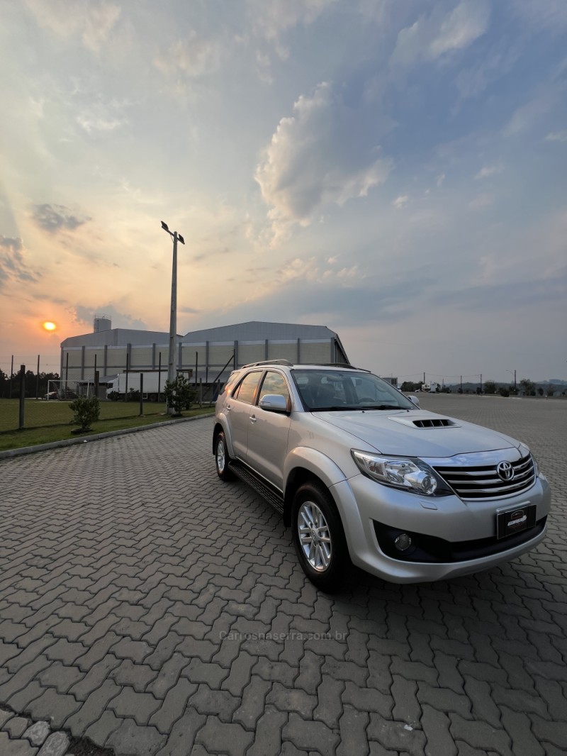 HILUX SW4 3.0 SRV 4X4 16V TURBO INTERCOOLER DIESEL 4P AUTOMÁTICO - 2012 - ANTôNIO PRADO