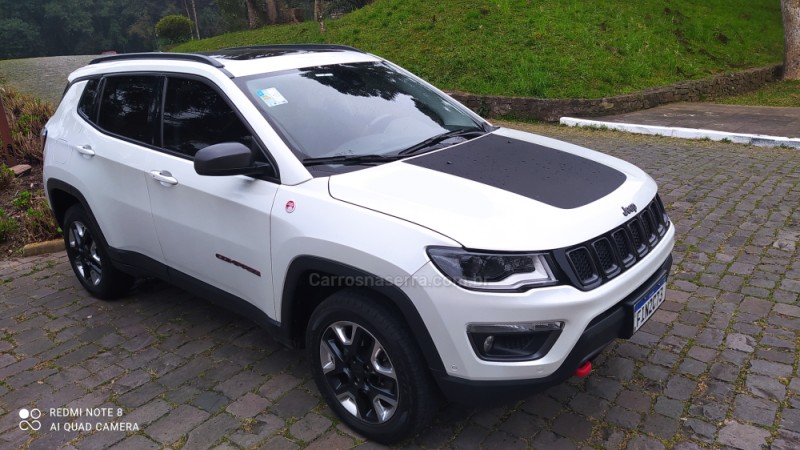 COMPASS 2.0 16V DIESEL TRAILHAWK 4X4 AUTOMÁTICO - 2018 - FARROUPILHA