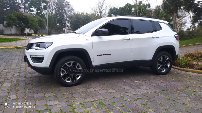 COMPASS 2.0 16V DIESEL TRAILHAWK 4X4 AUTOMÁTICO - 2018 - FARROUPILHA