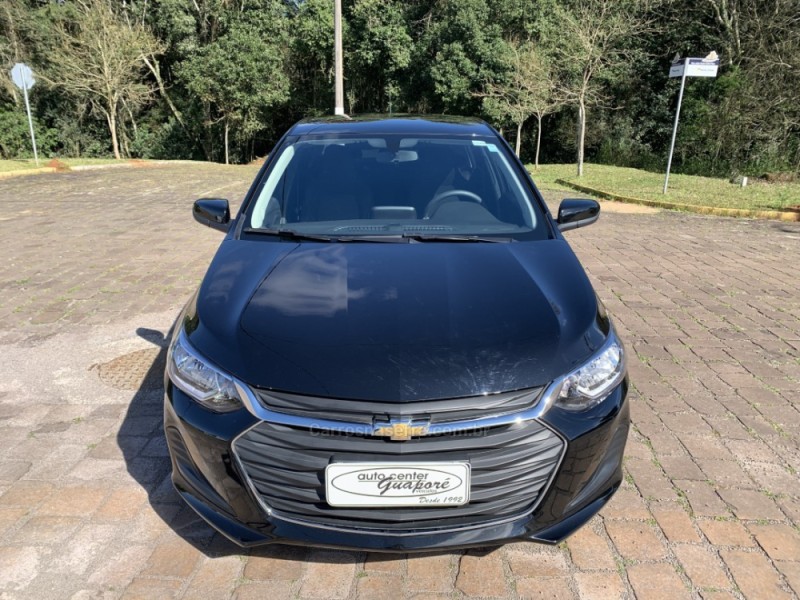 ONIX 1.0 SEDAN PLUS LT 12V FLEX 4P MANUAL - 2023 - GUAPORé