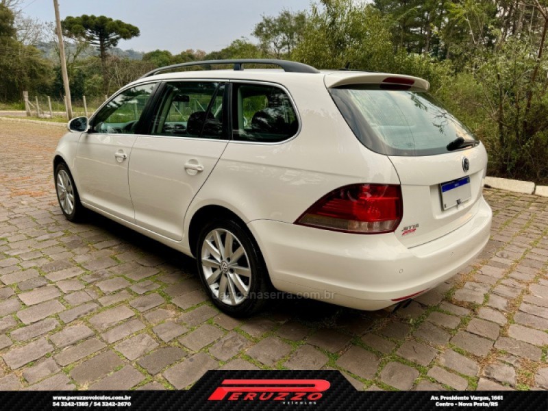 JETTA 2.5 I VARIANT 20V 170CV GASOLINA 4P TIPTRONIC - 2011 - NOVA PRATA