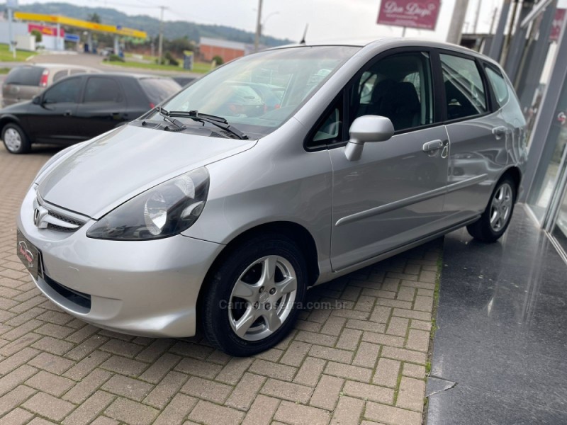 FIT 1.4 LX 8V GASOLINA 4P AUTOMÁTICO - 2007 - PAROBé