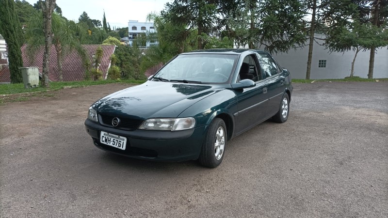 VECTRA 2.2 MPFI GL 8V GASOLINA 4P MANUAL