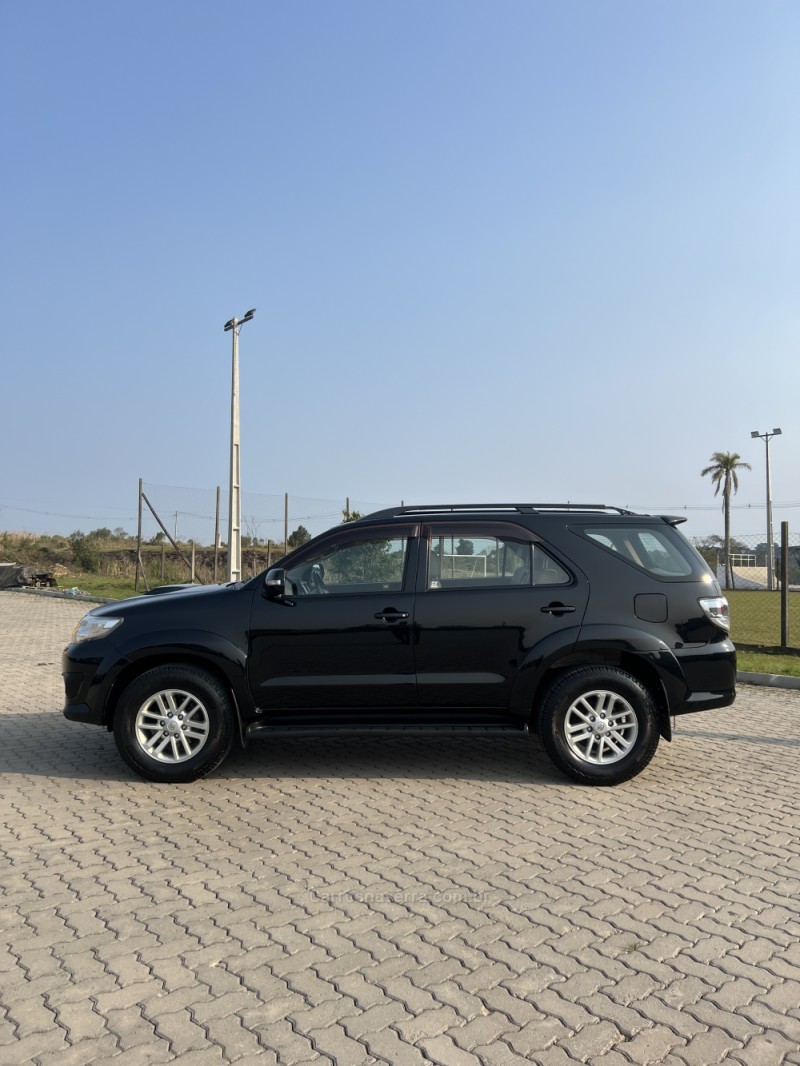 HILUX SW4 3.0 SRV 4X4 16V TURBO INTERCOOLER DIESEL 4P AUTOMÁTICO - 2012 - ANTôNIO PRADO